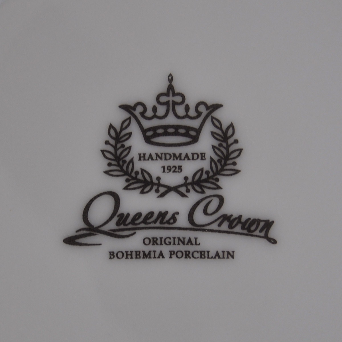 Блюдо квадратное на ножке Queen's Crown Лист бежевый 32*32см 6