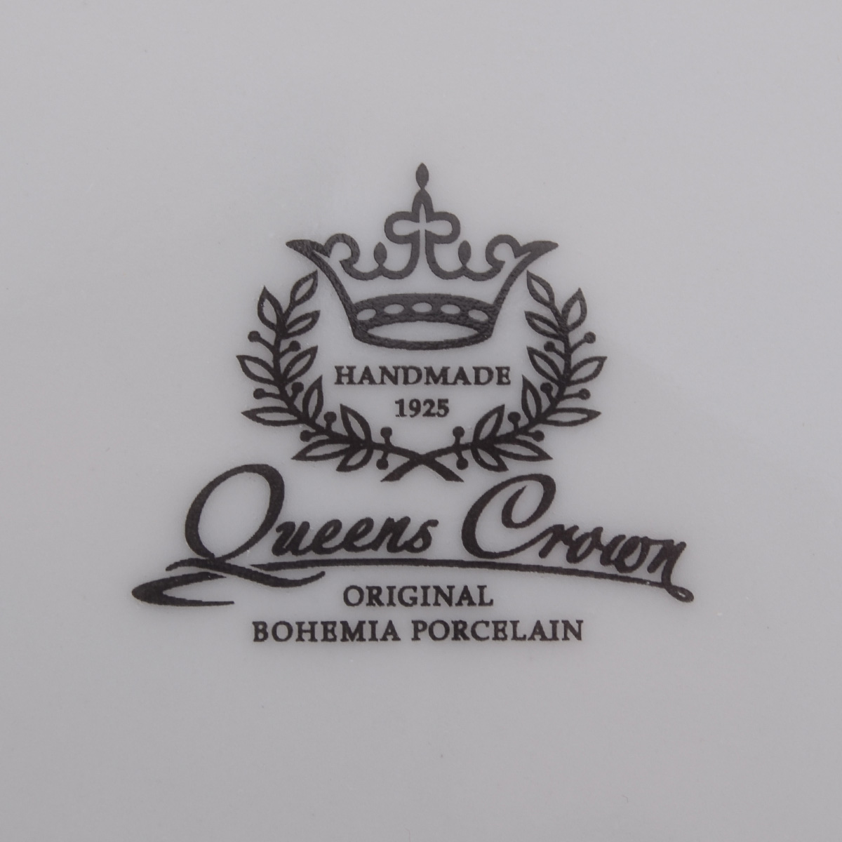 Блюдо квадратное на ножке Queen's Crown Aristokrat Охота бежевая 45*25см 7